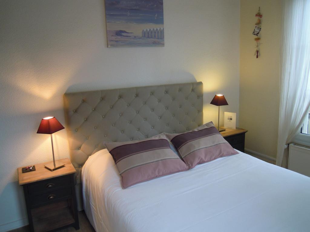 Hotel Des Falaises Villers-sur-Mer Pokoj fotografie