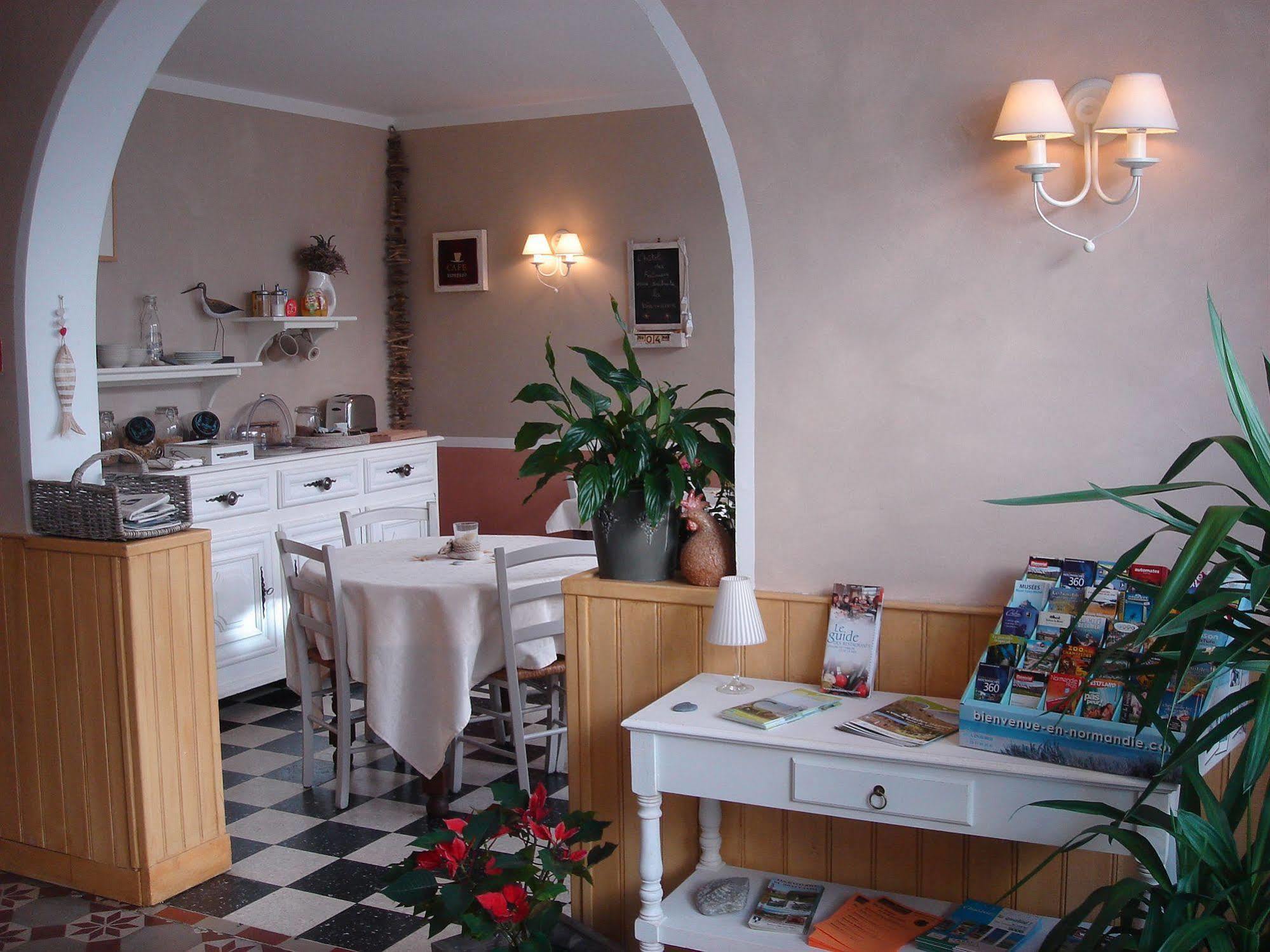 Hotel Des Falaises Villers-sur-Mer Exteriér fotografie