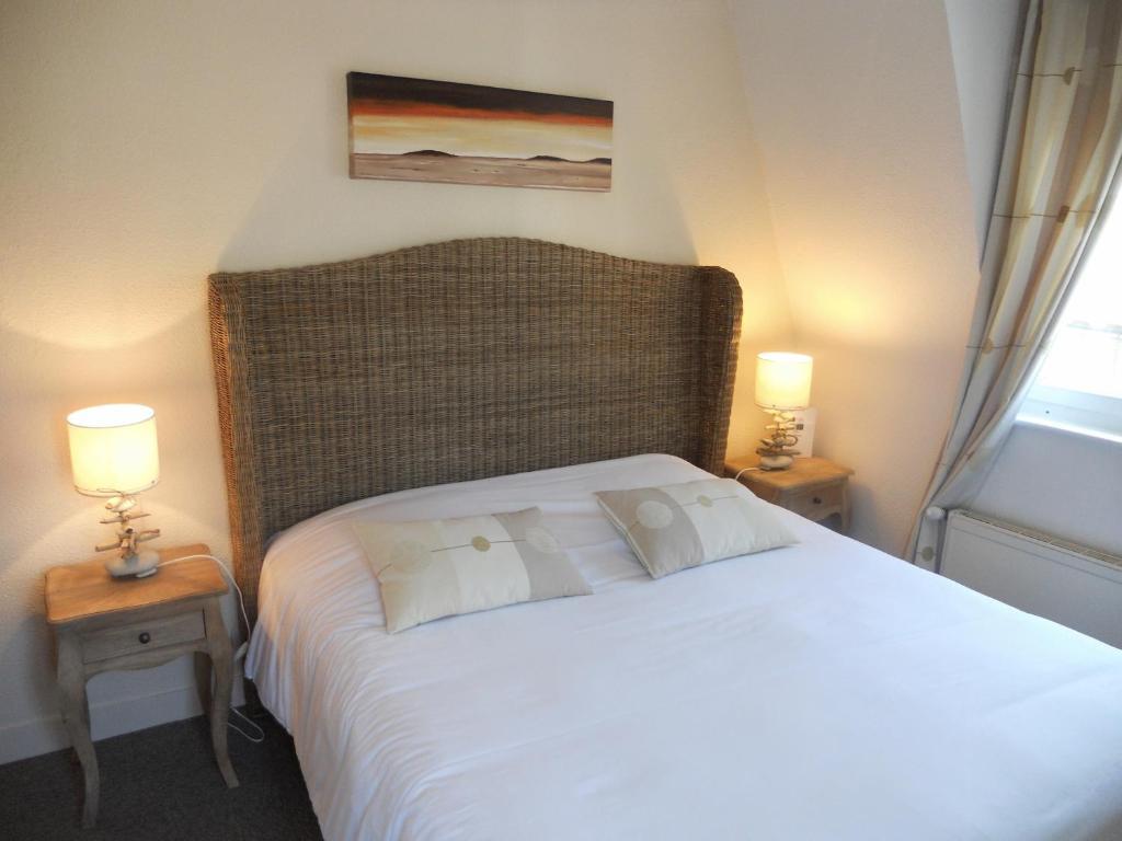 Hotel Des Falaises Villers-sur-Mer Pokoj fotografie